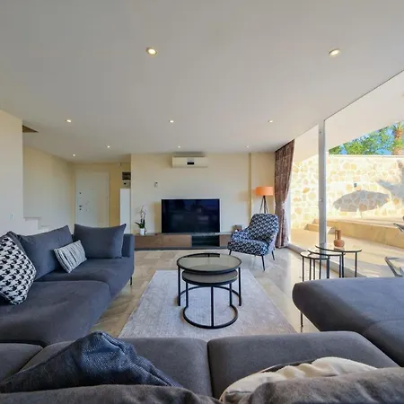 Lumiere 1, Located In The Kiziltas Area Of Kalkan, 8 Guests *